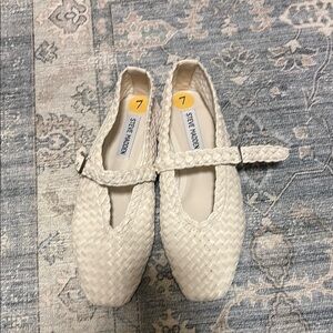 Steve Madden White Woven Flats